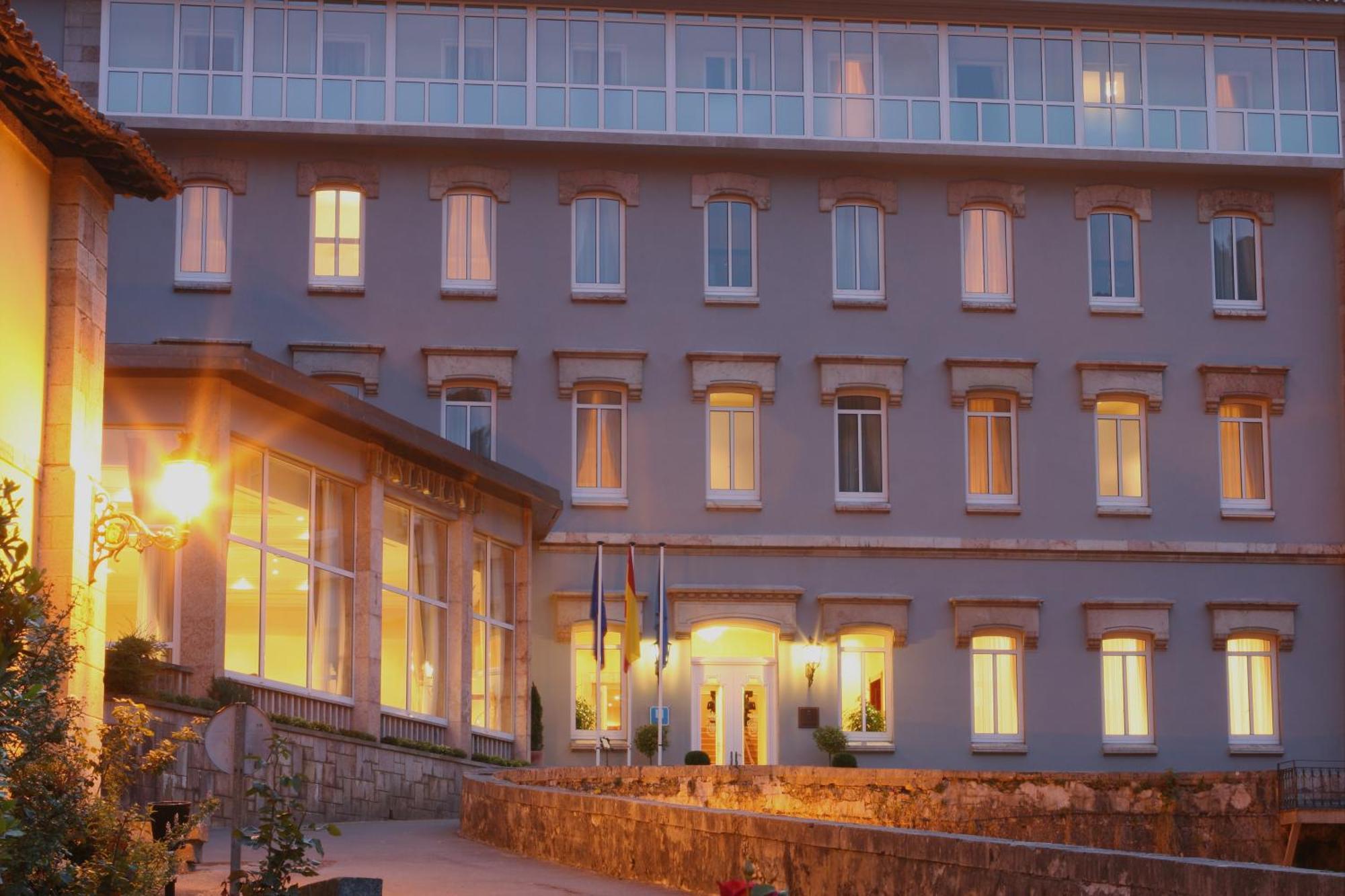 Arcea Gran Hotel Pelayo Ковадонга Екстериор снимка